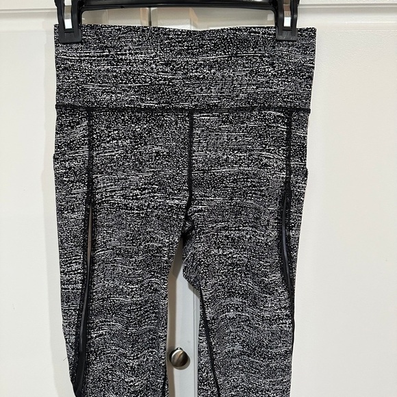 Lululemon Pace Perfect 7/8 Tight Leggins Air Time White Black I Size 6 - Picture 5 of 12